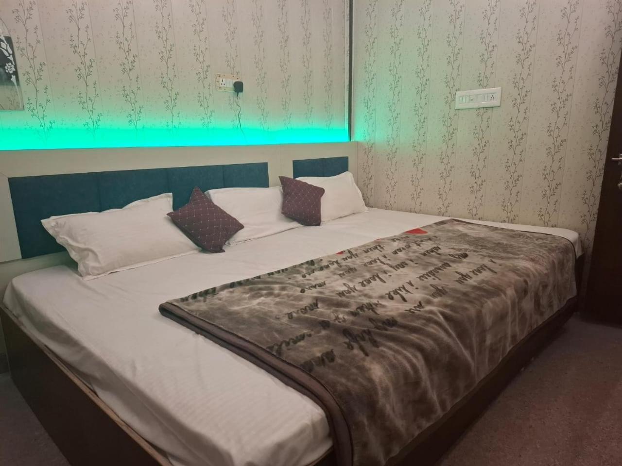 Hotel Sgh Subhadra Guest House Ayodhya Eksteriør billede