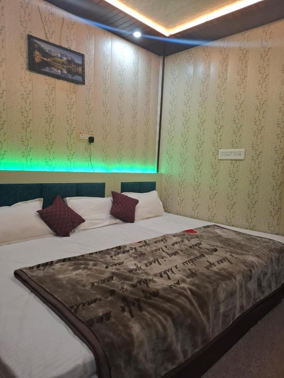 Hotel Sgh Subhadra Guest House Ayodhya Eksteriør billede