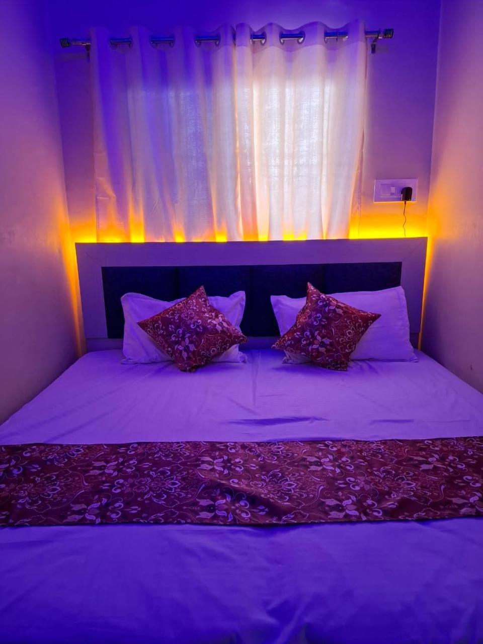 Hotel Sgh Subhadra Guest House Ayodhya Eksteriør billede