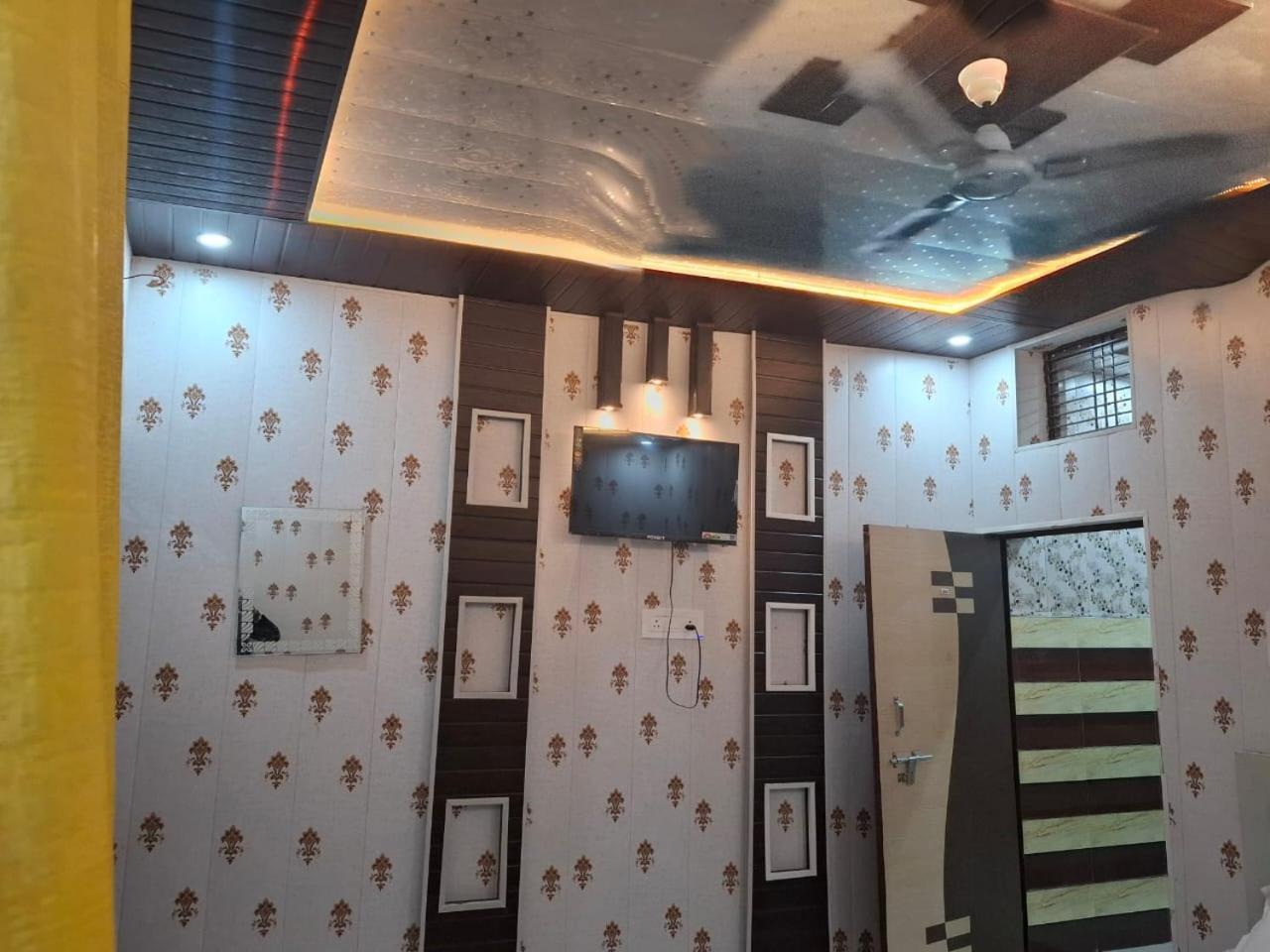 Hotel Sgh Subhadra Guest House Ayodhya Eksteriør billede