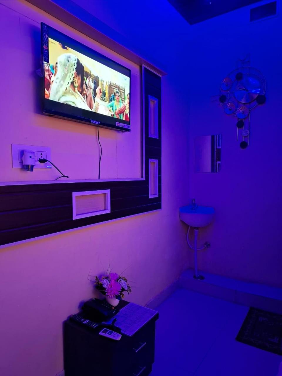Hotel Sgh Subhadra Guest House Ayodhya Eksteriør billede